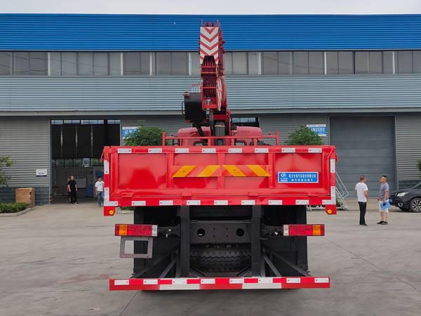 程力威牌CLW5183JSQ6SZ型隨車(chē)起重運(yùn)輸車(chē)